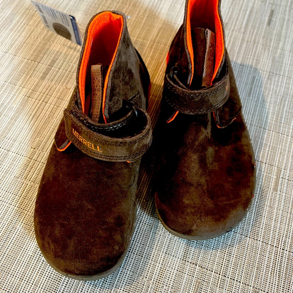 Boys Sz 9 Merrell  boots